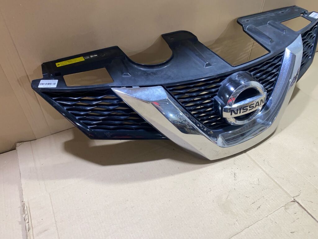 Решетка радиатора 62310-4CE0A на Nissan X-Trail T32 Фото 2