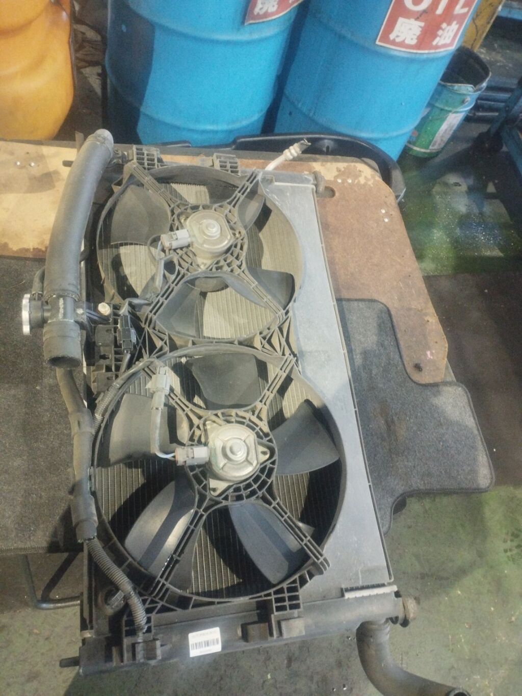 Радиатор ДВС на Mitsubishi Outlander CW5W 4B12