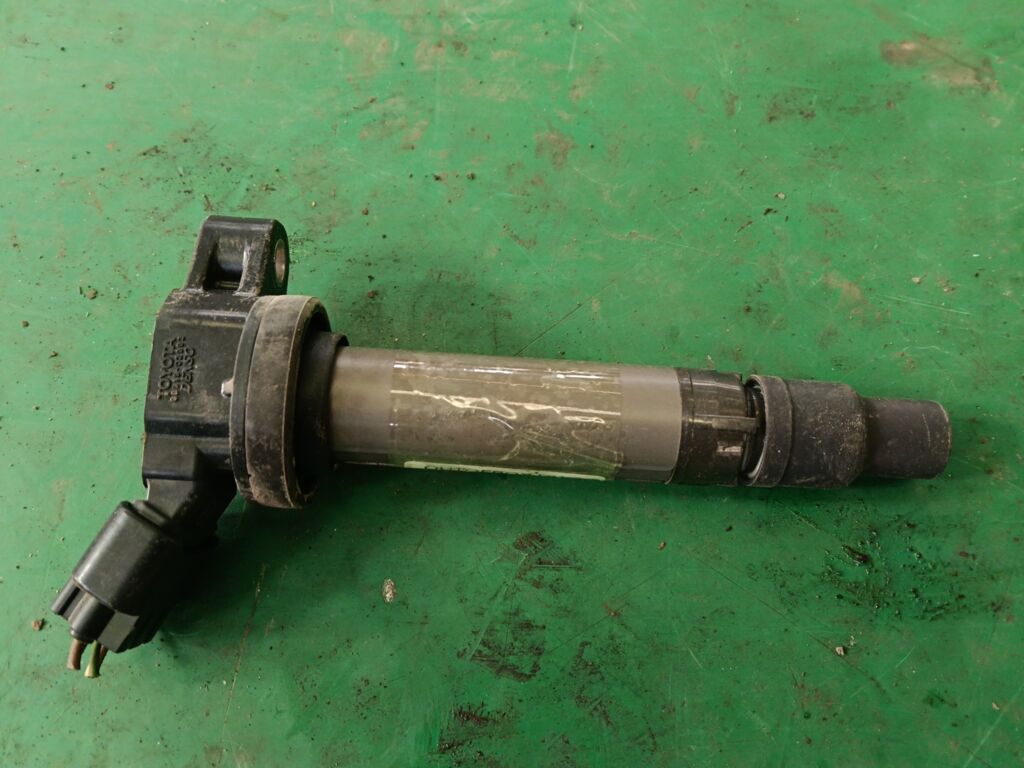 Катушка зажигания на Toyota Camry ACV40 2AZ-FE 90919-C2002