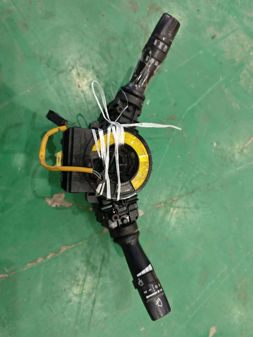 Шлейф-лента air bag на Kia Cerato TD 93410-1X031  93420-2M010