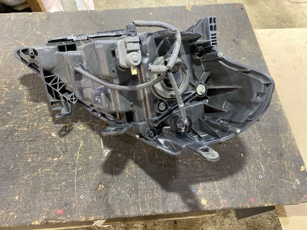Фара P7779 P7779 на Nissan Tiida C11 Фото 3