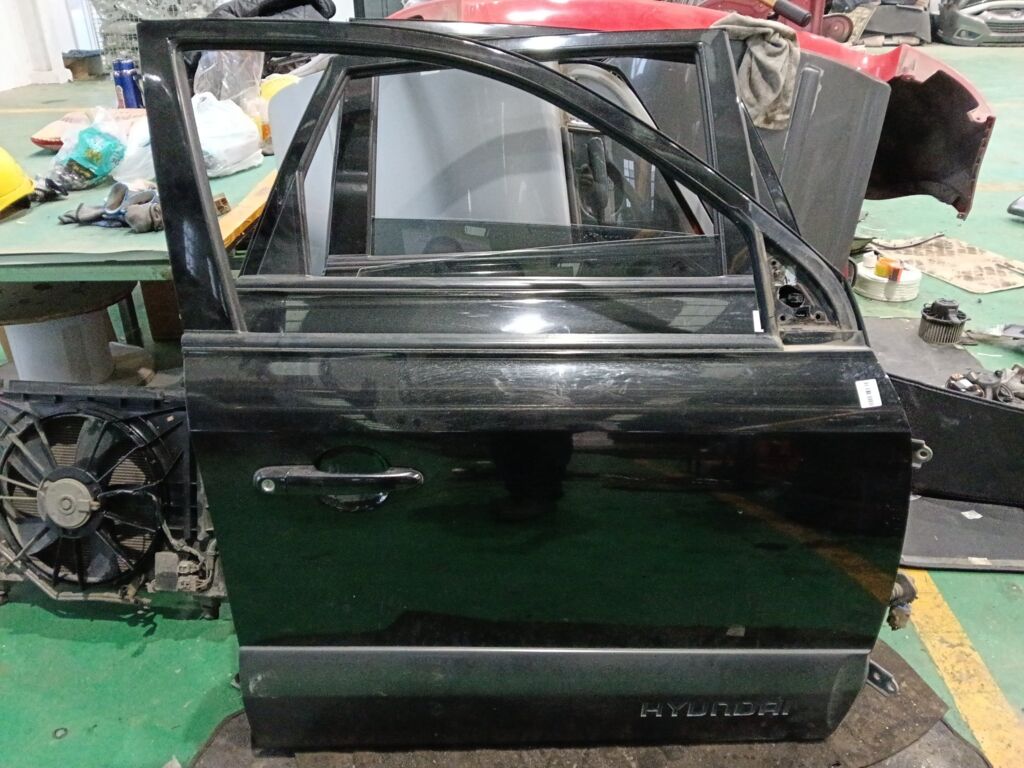 Дверь боковая на Hyundai Tucson 1 JM, Переднее Правое расположение