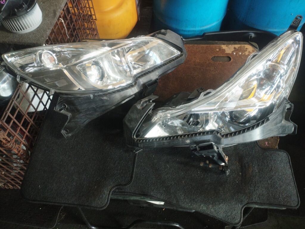 Фара на Subaru Legacy BM9 100-20061