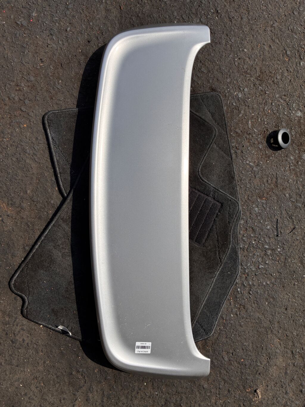 Спойлер на Nissan March AK12 96030-1A14*, Заднее расположение