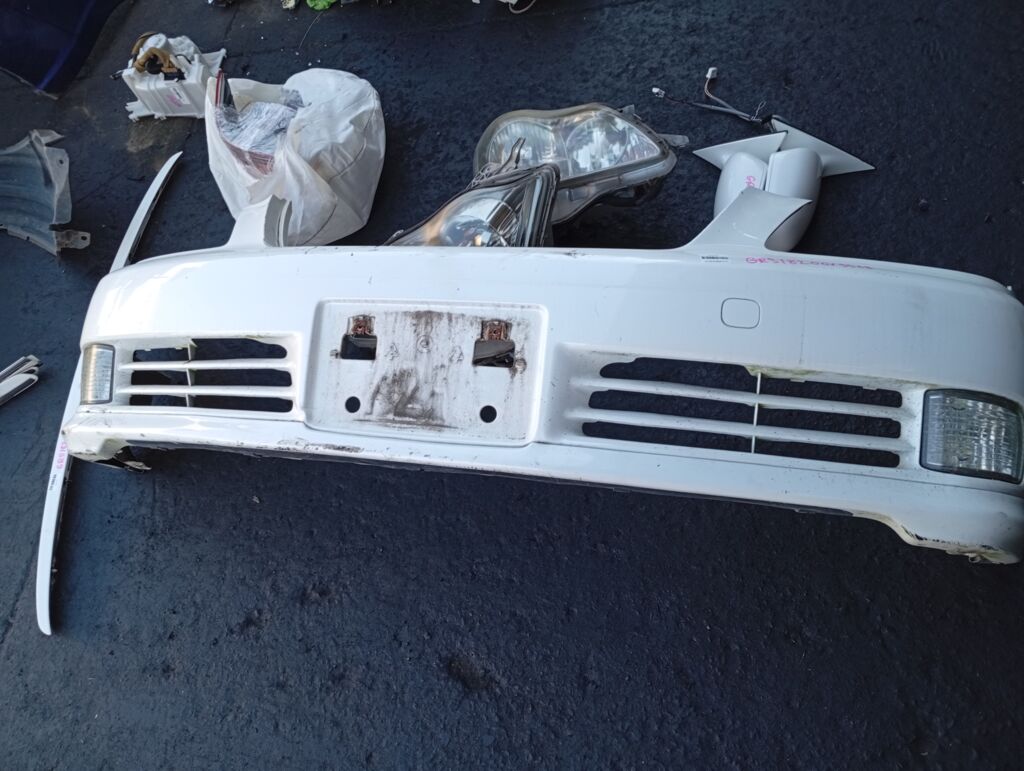 Бампер 30-306 30-306,52119-30511 на Toyota Crown GRS182 Фото 2