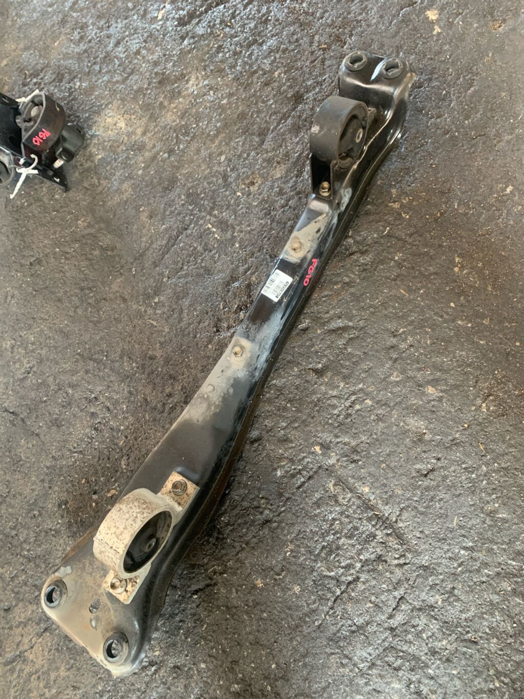 Балка под ДВС на Nissan Bluebird Sylphy FG10 QG15DE 112404M400, Переднее расположение