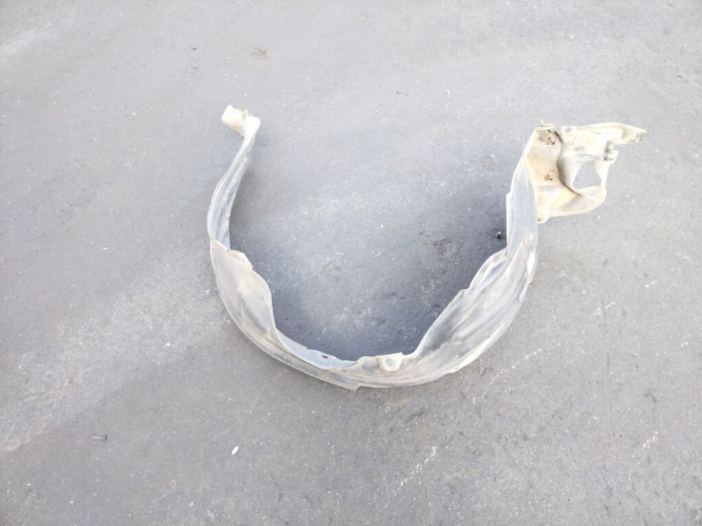 Подкрылок на Toyota Ractis NCP120 1NZ-FE 53805-52030, Переднее Правое расположение