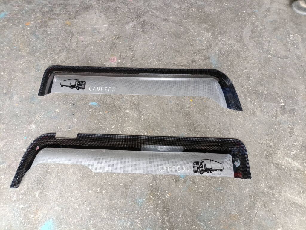 Ветровик на Mitsubishi Fuso Super Great FP519 CARFERR CR-153-9431  JMC-M-10-06V2-00  MB1006V200