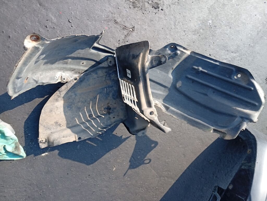 Подкрылок на Toyota Mark II GX90 53895-22010, Переднее Правое расположение