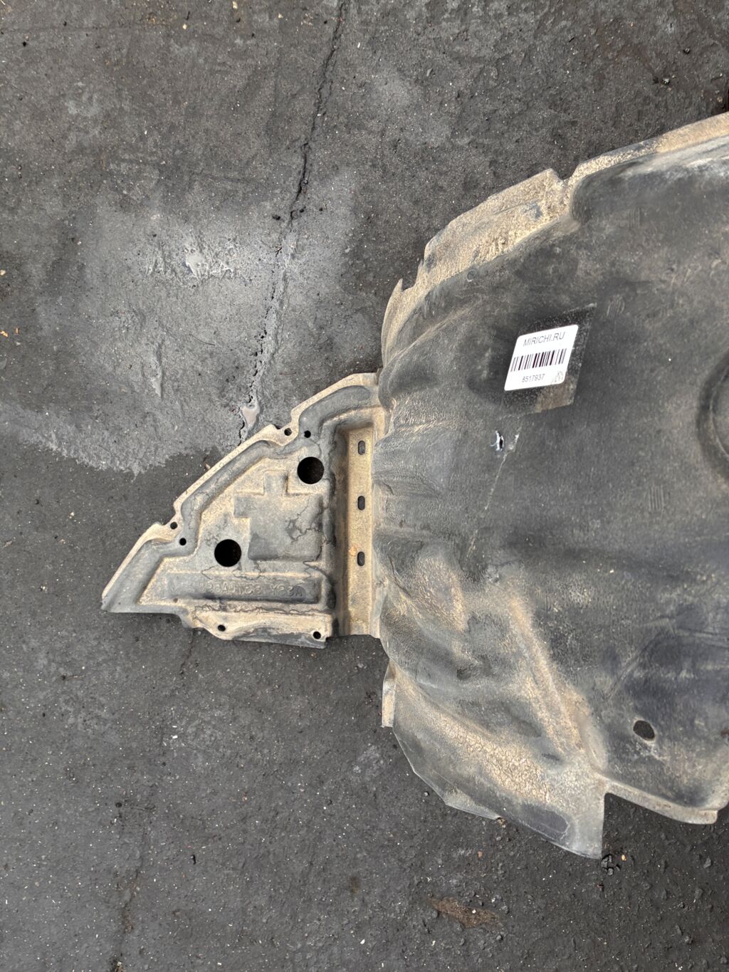 Подкрылок MN129054, MN551478 на Mitsubishi Grandis NA4W 4G69 Фото 3