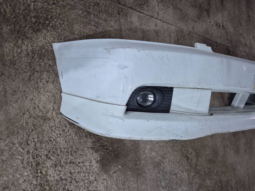 Бампер на Subaru Legacy Wagon BH5, Переднее расположение