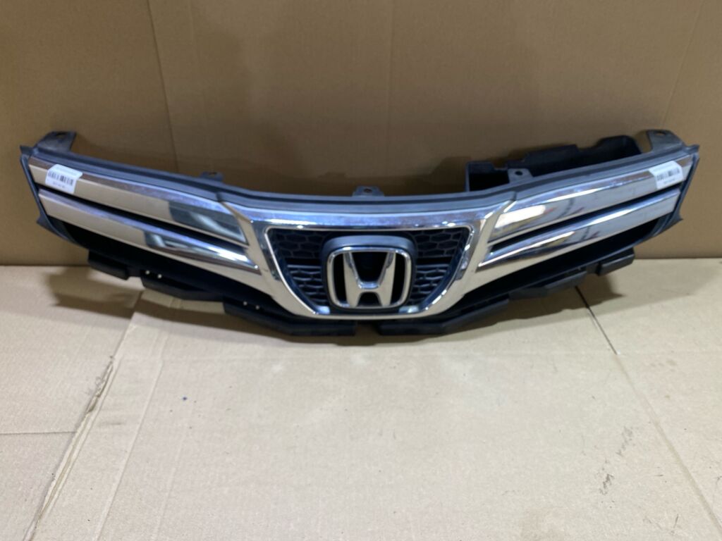 Решетка радиатора на Honda Fit Shuttle GG8 71121-TF7-003