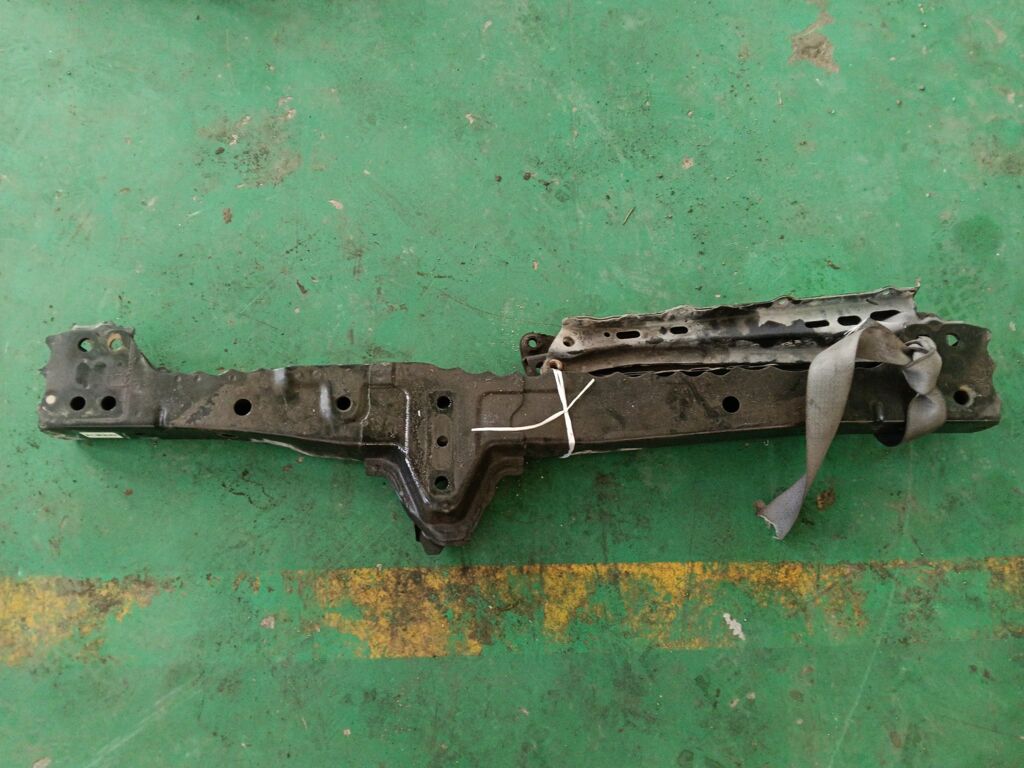 Балка под ДВС на Toyota Corolla ZRE151L 1ZR-FE, Переднее расположение