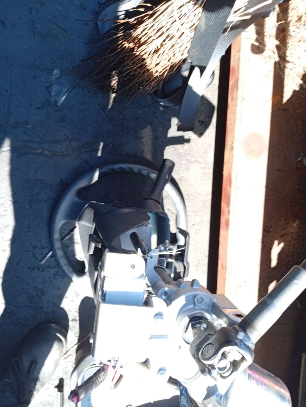 Рулевая колонка на Nissan Note E12