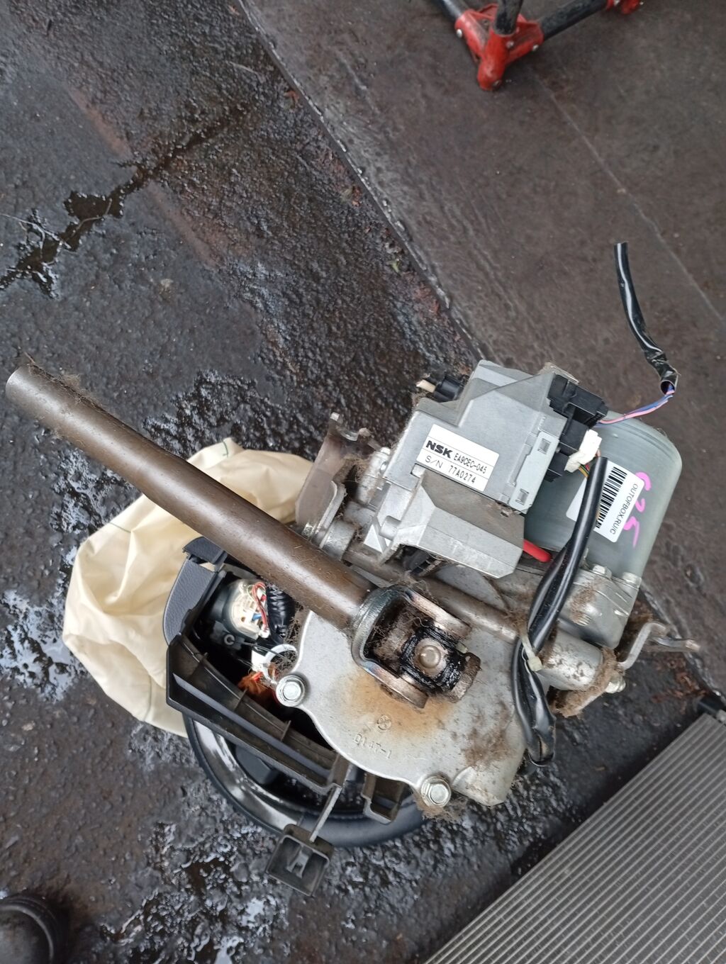 Рулевая колонка на Nissan Serena C25