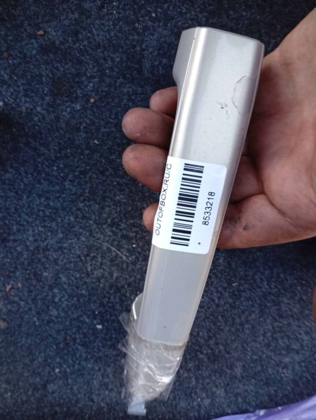 Ручка двери на Toyota Noah ZRR70G, Заднее расположение