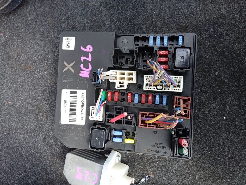 Блок предохранителей на Nissan Serena HC26 MR20DE 284B7-1VM0B