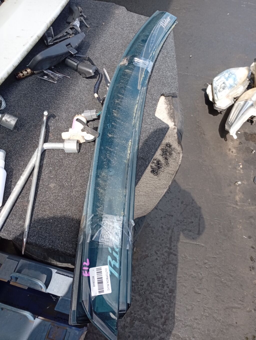 Ветровик на Nissan Note E12