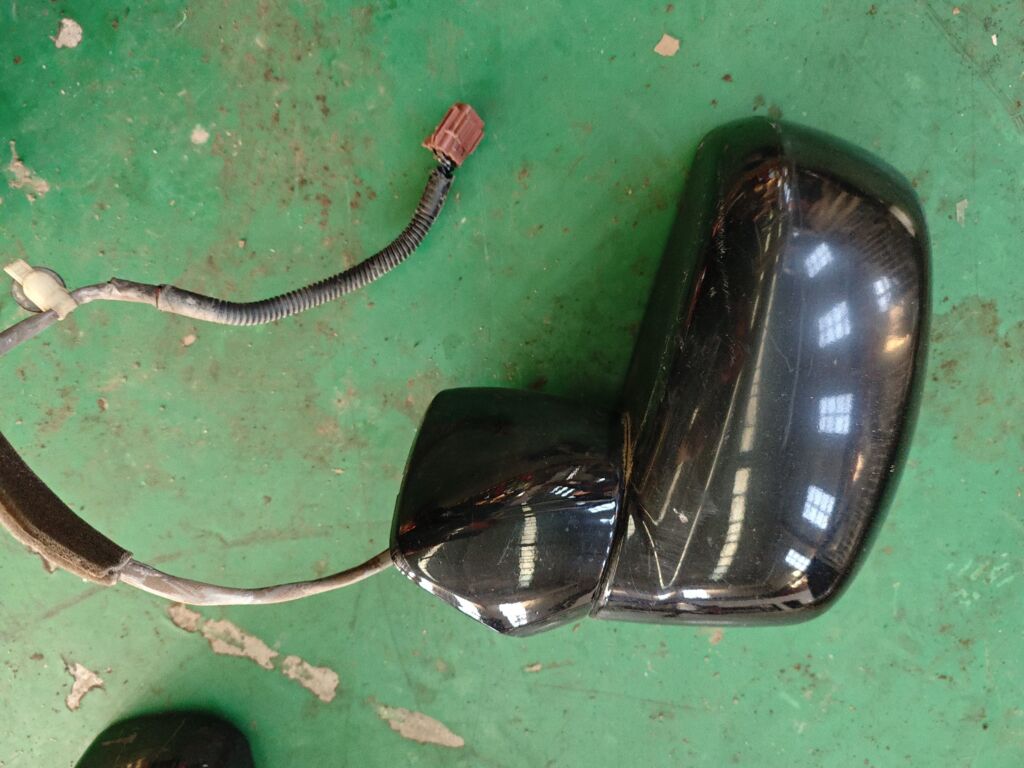 Зеркало двери боковой на Nissan Tiida C11, Правое расположение