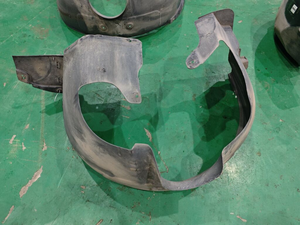 Подкрылок на Chevrolet Cruze J300 95953136, Переднее Левое расположение