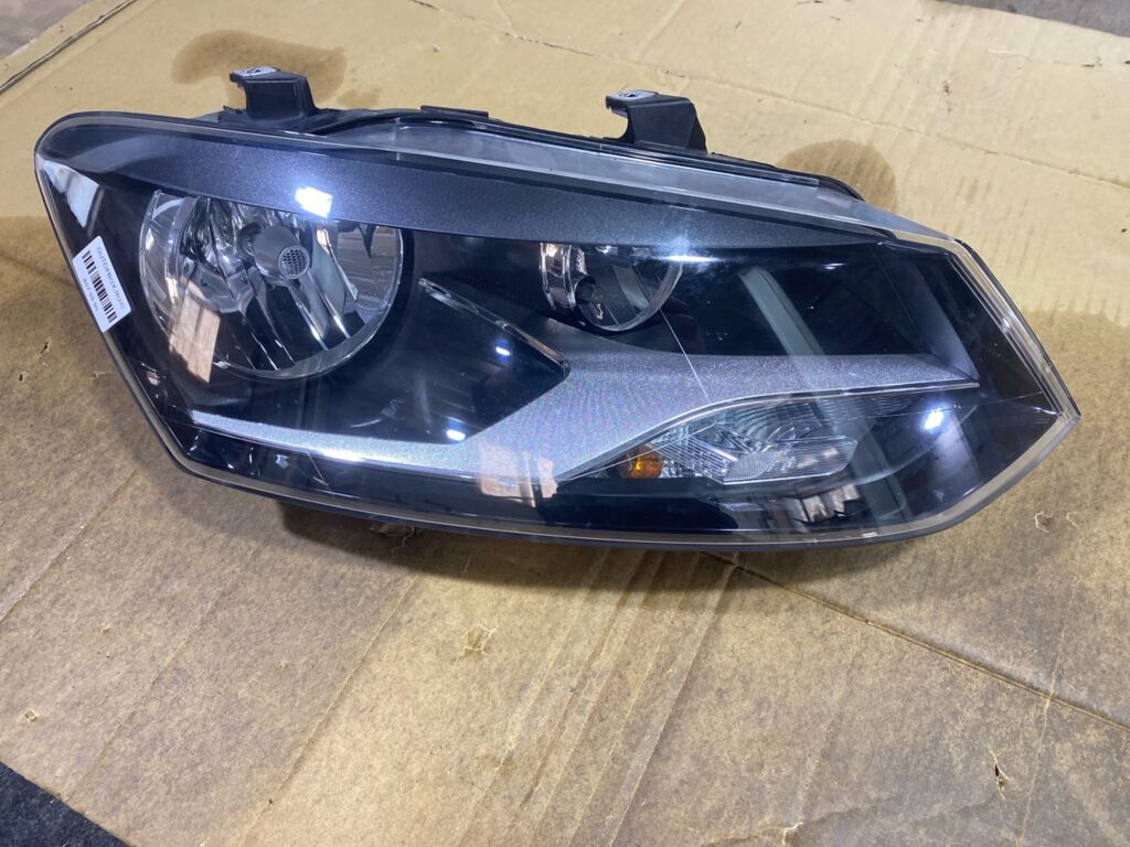 Фара на Volkswagen Polo 6R 6R2941008F, Правое расположение