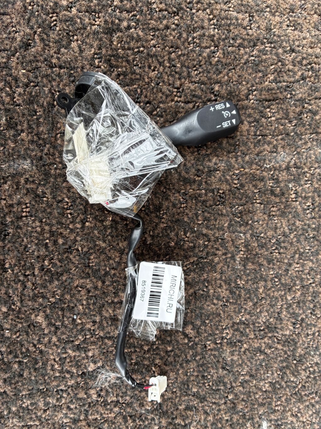 Переключатель поворотов 84250-47101 на Toyota Prius ZVW30 Фото 2