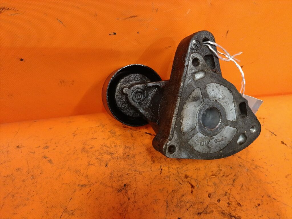 Ролик натяжной на Honda Stepwgn RF3 K20A