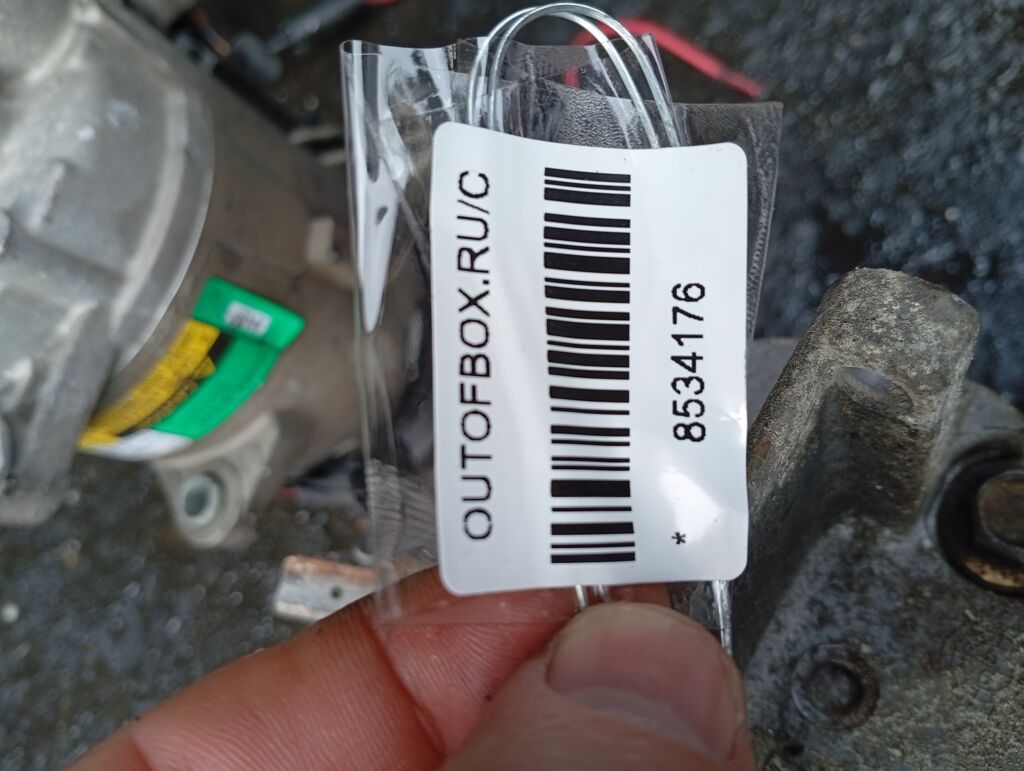 Компрессор кондиционера на Mitsubishi Colt Z21A 4A90 7813A138