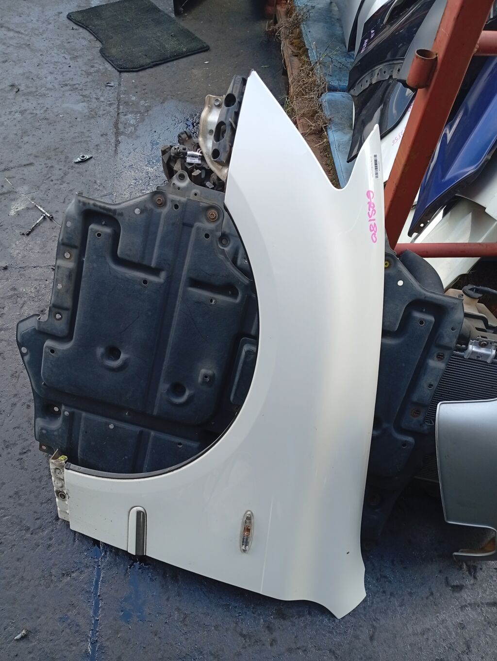 Крыло переднее на Toyota Crown GRS180, Левое расположение