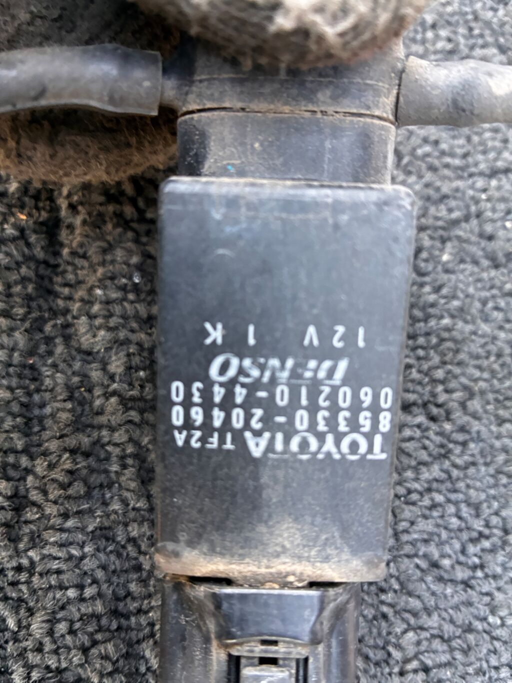 Насос омывателя стекла 85330-20460, 85330-52030 на Toyota Фото 2 Насос омывателя стекла 85330-20460, 85330-52030 на Toyota Фото 2