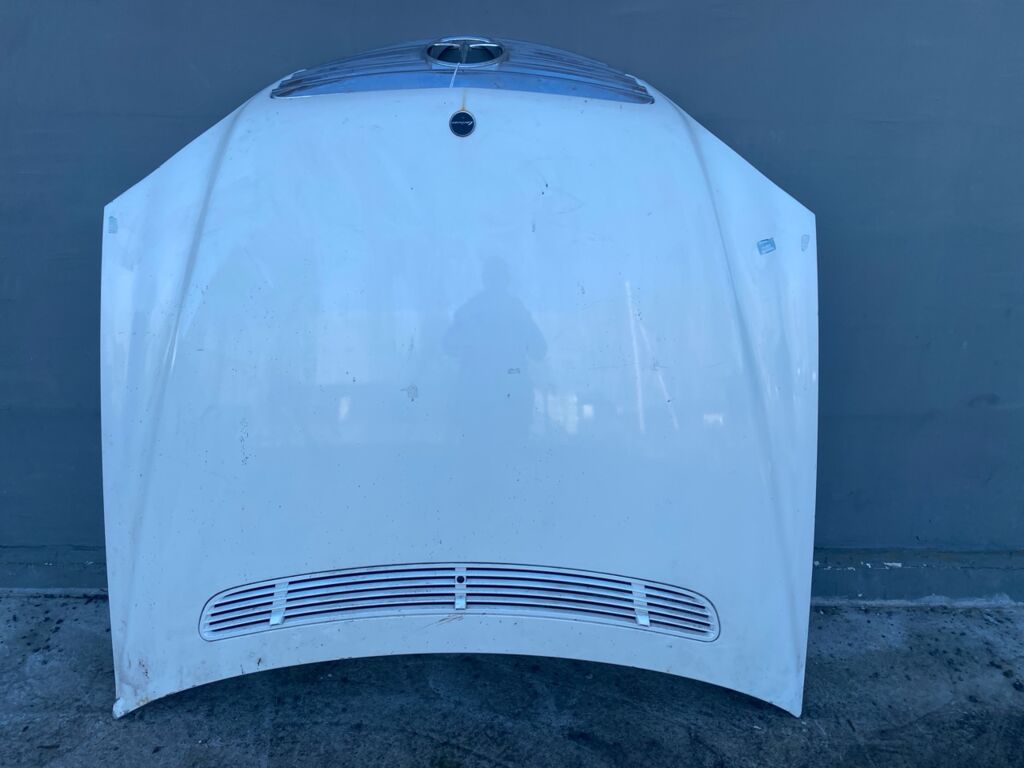 Капот на Mercedes-Benz S-Class W220.175 A2208800357
