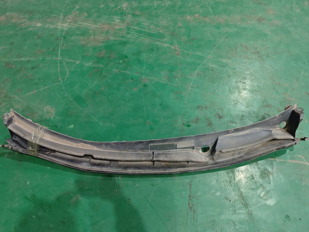 Решетка под лобовое стекло 66862-JN00A на Nissan Teana J32 Фото 2
