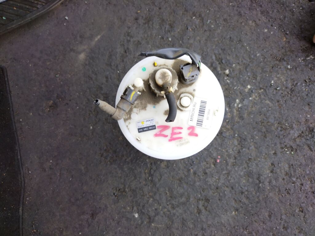 Бензонасос 17708-TM8-003 на Honda Insight ZE2 LDA Фото 2