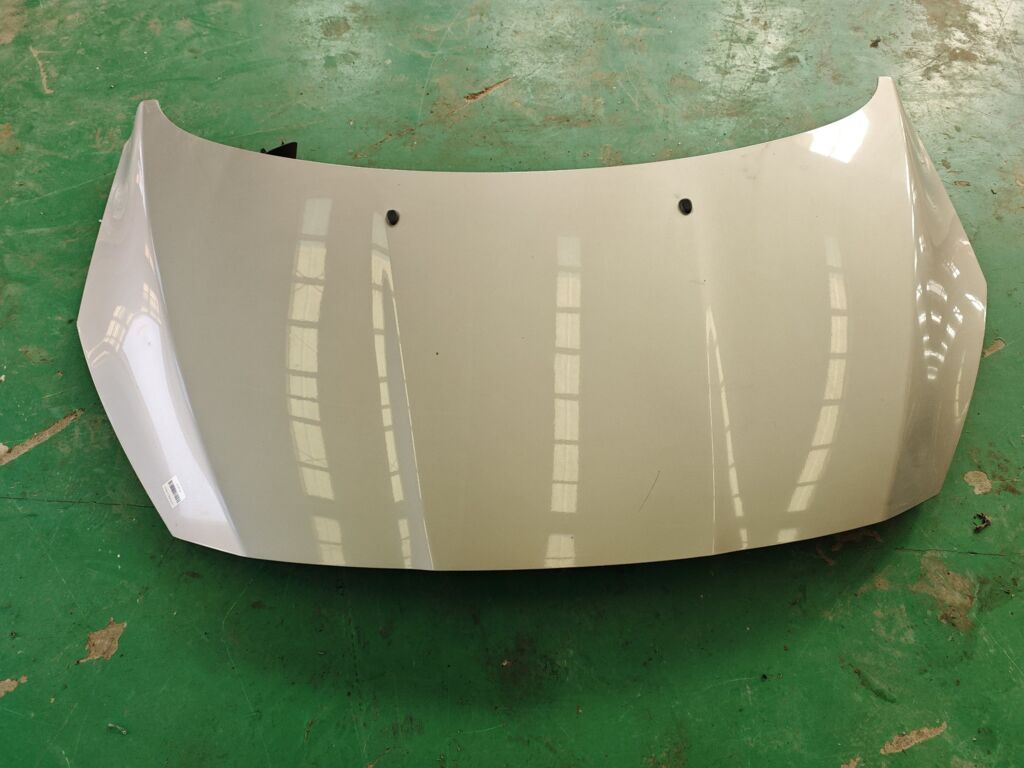 Капот на Peugeot 408