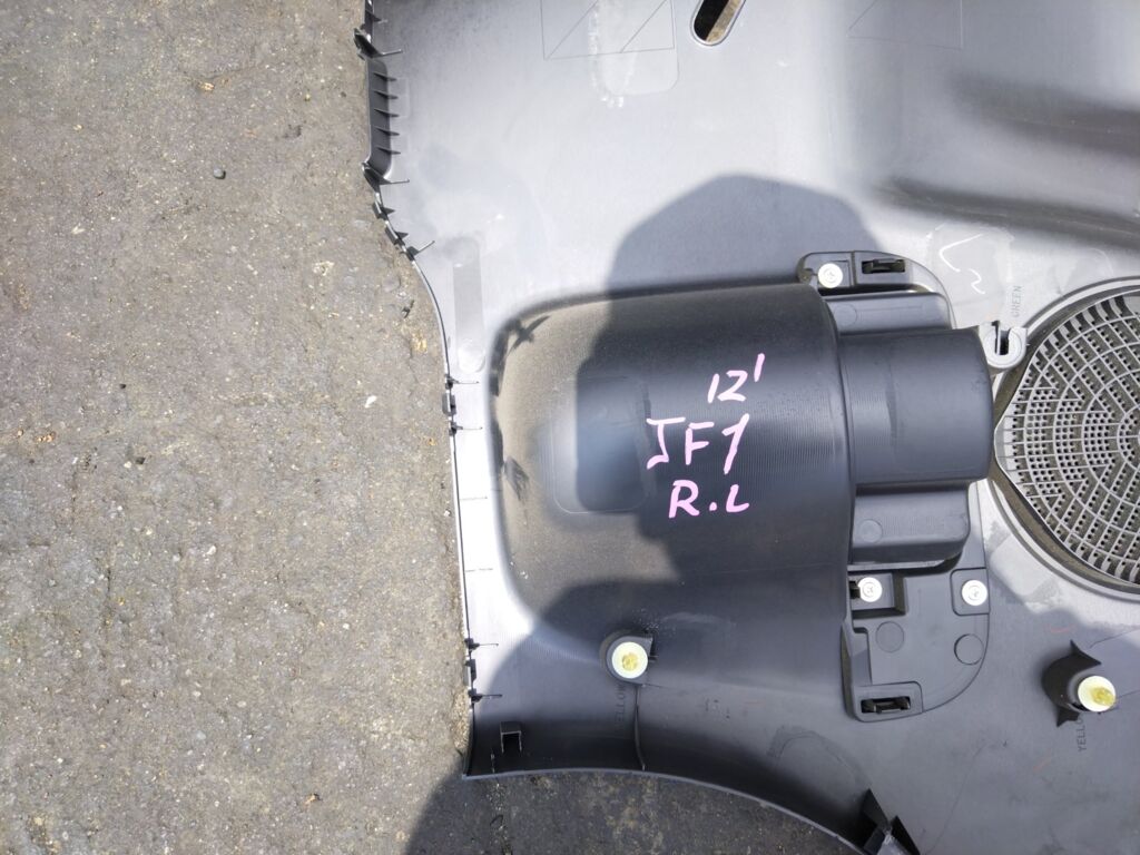 Обшивка багажника 84651-TY0 на Honda N-Box JF1 Фото 2