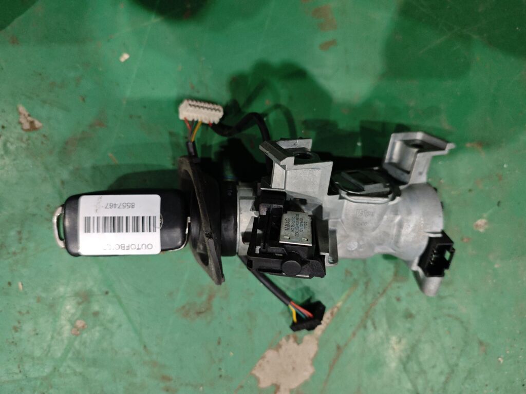 Замок зажигания на Skoda Octavia A5 1Z 1K0953527C  1KO905851B  1KO905865A