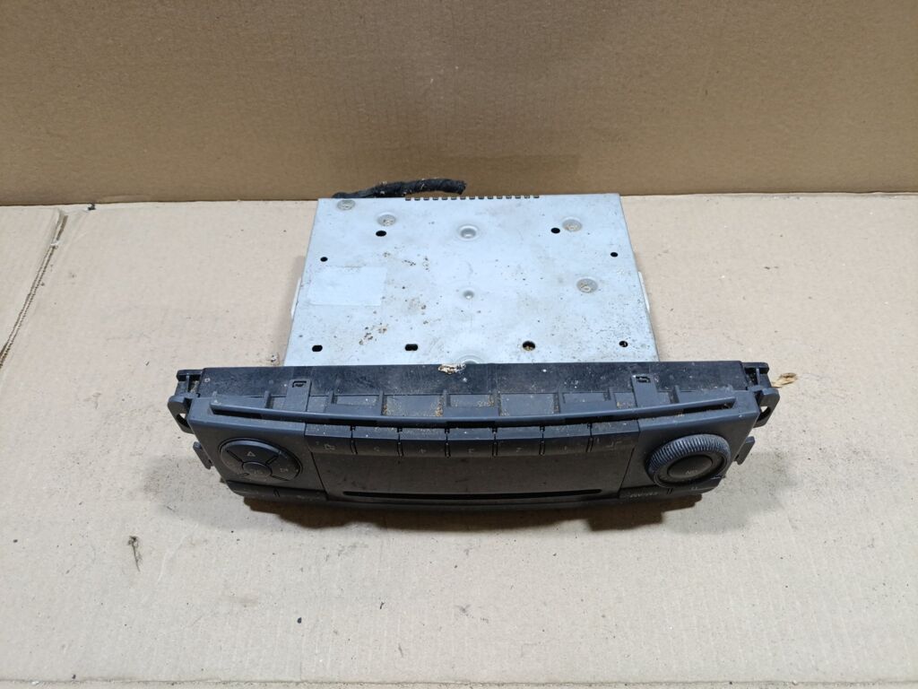 Автомагнитофон A4548200779001 на Smart Forfour W454.031 Фото 2