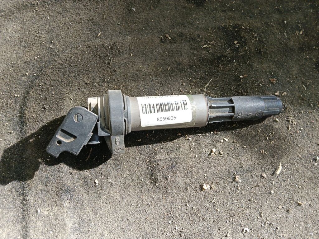 Катушка зажигания на Bmw 7-Series E65 N62B44A 0221504100  0221504464  12130148594  12130390064  12131712219  12137594938