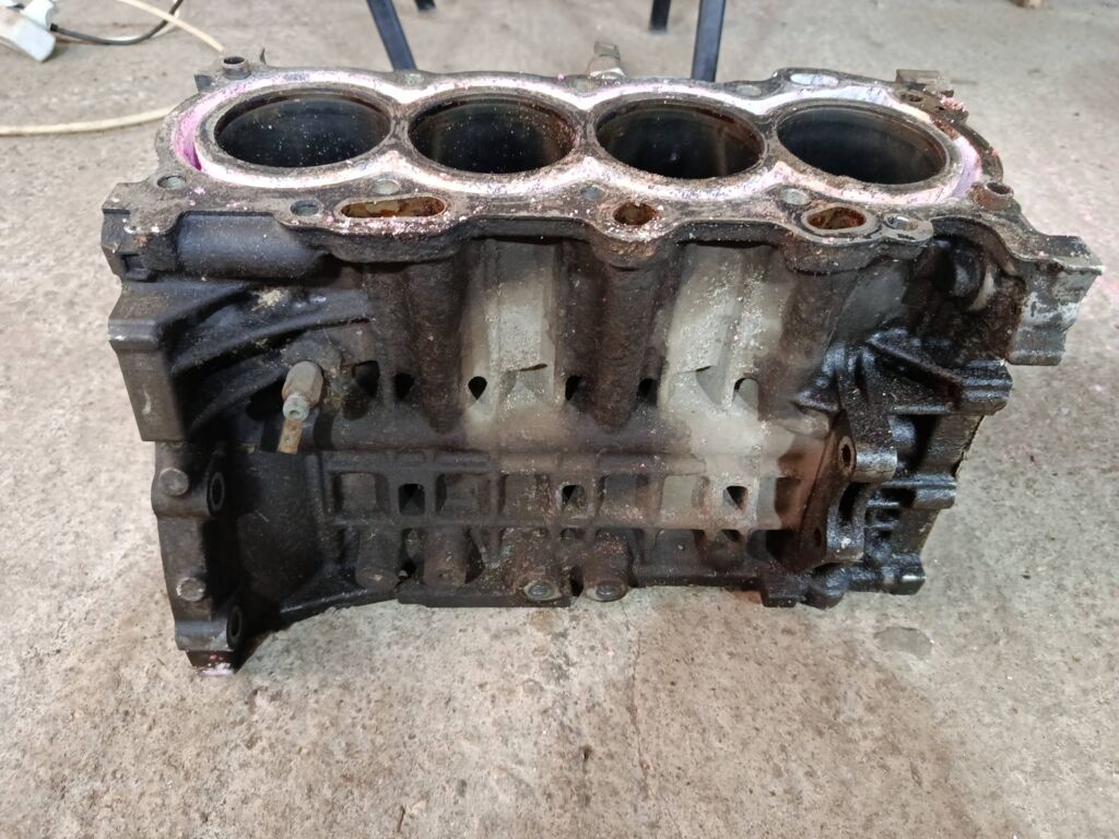 Блок двигателя на Toyota Vista ZZV50 1ZZ-FE Фото 9