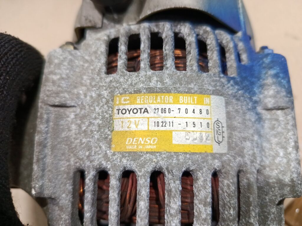 Генератор 27060-70480 на Toyota Mark Ii GX100 1G-FE Фото 2