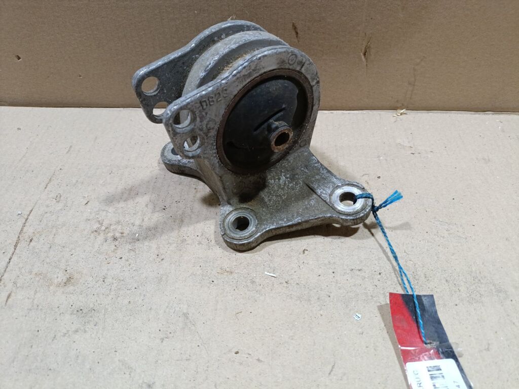 Подушка двигателя на Mitsubishi Chariot Grandis N94W 4G64 Фото 3