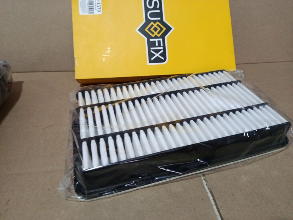 Фильтр воздушный на Toyota Hiace TRH200V 1TR-FTV SUFIX 17801-30060  A-3311