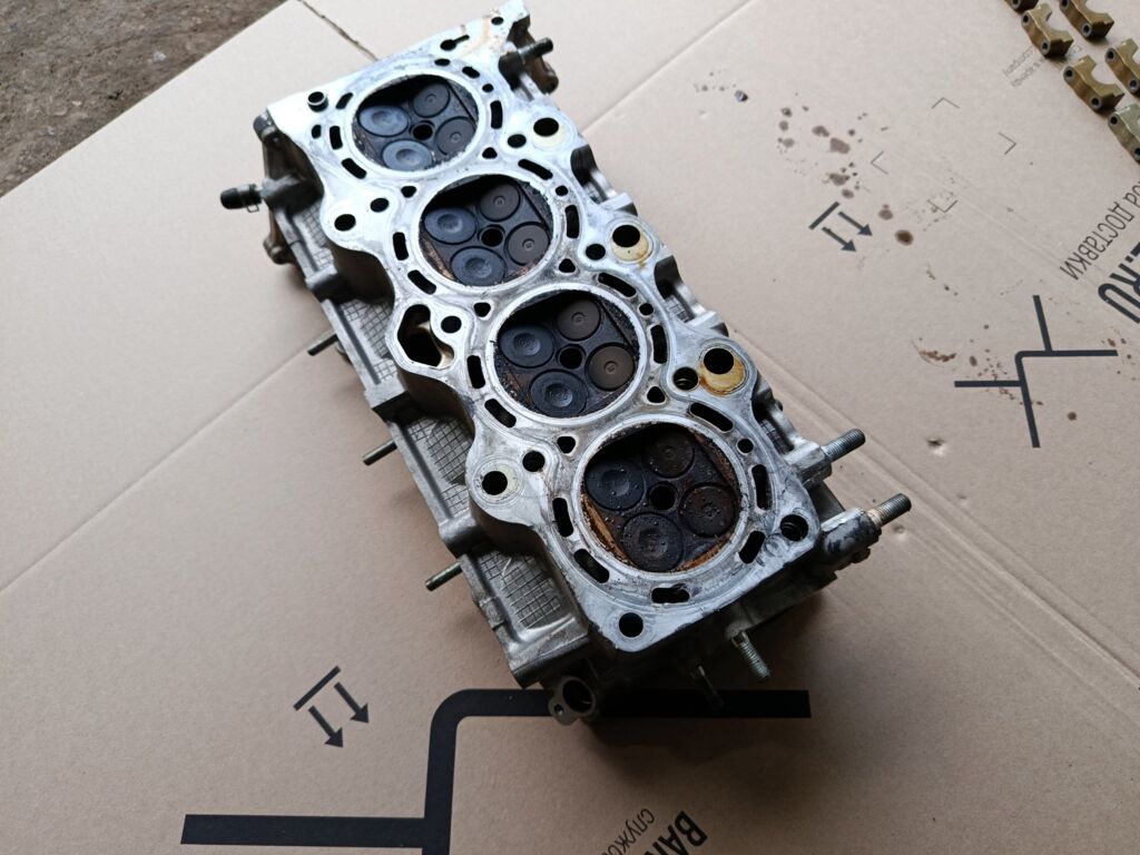 Головка блока цилиндров на Suzuki Sx4 YA11S M15A Фото 2