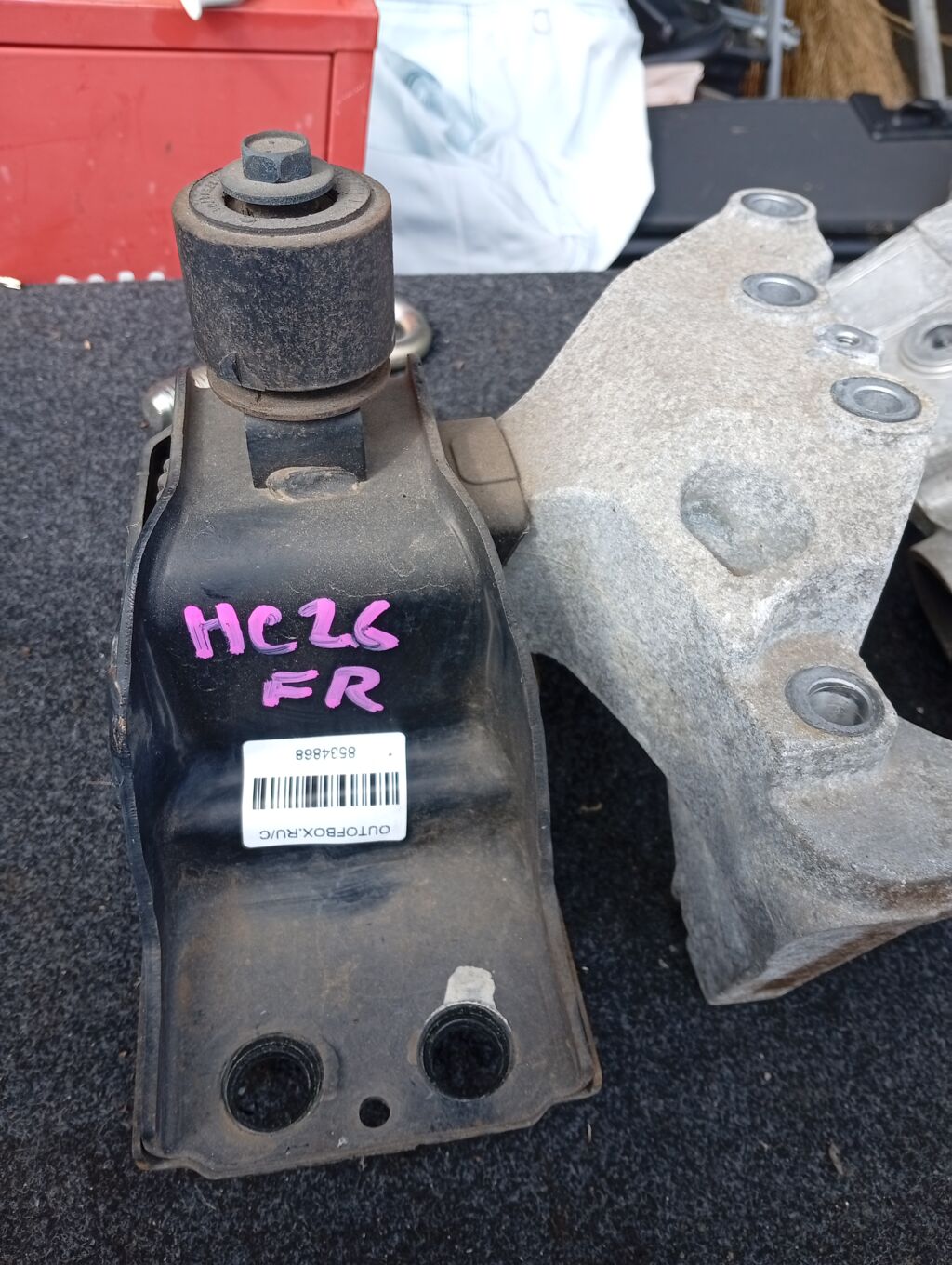 Подушка двигателя на Nissan Serena HC26 MR20DE, Переднее Правое расположение