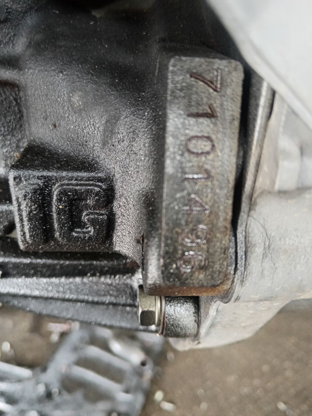 Двигатель на Toyota Crown Comfort GXS12 1G-FE 19000-70330