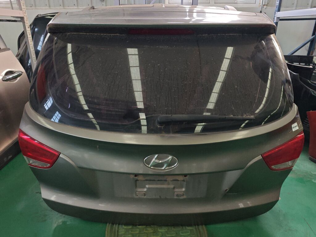 Дверь задняя на Hyundai Ix35 LM