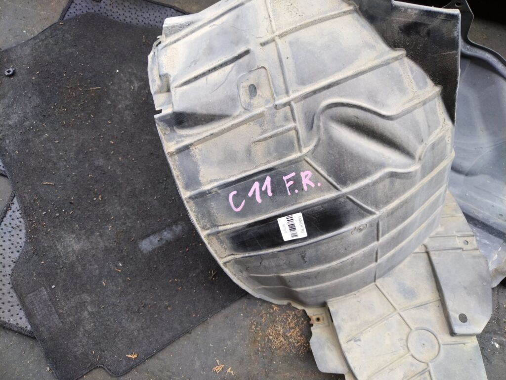 Подкрылок на Nissan Tiida C11 HR15DE 63842-ED05D, Переднее Правое расположение