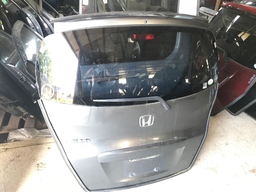 Дверь задняя на Honda Freed GB3