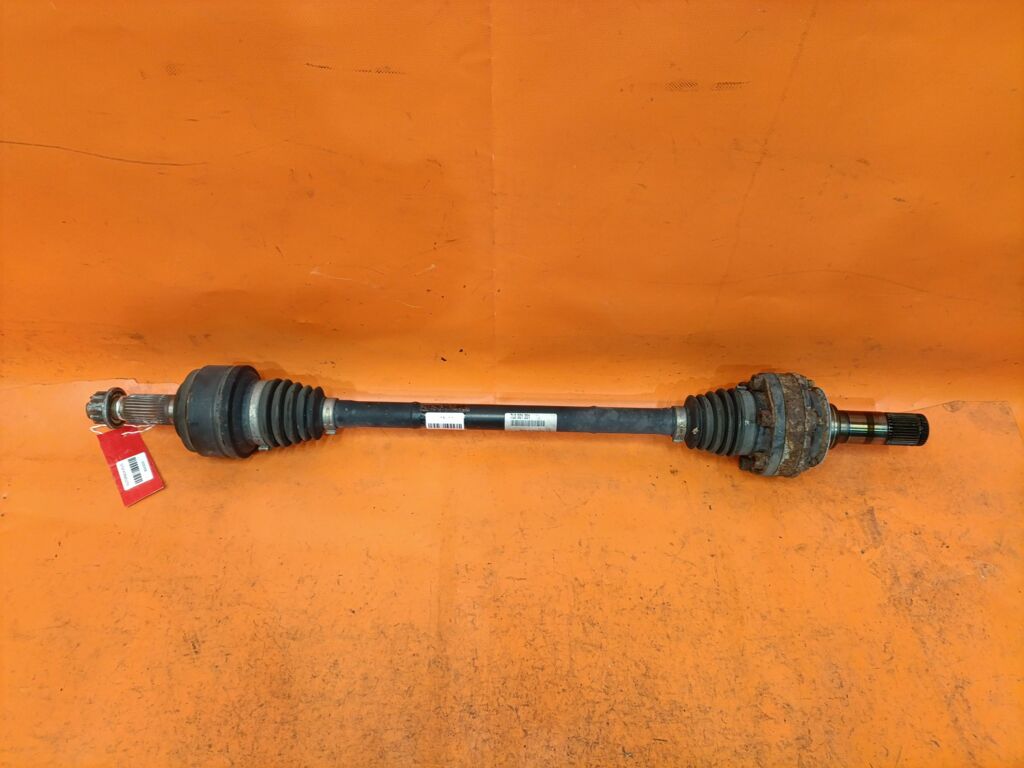 Привод на Porsche Cayenne 9PA M02.2Y 7L0501201, Заднее расположение