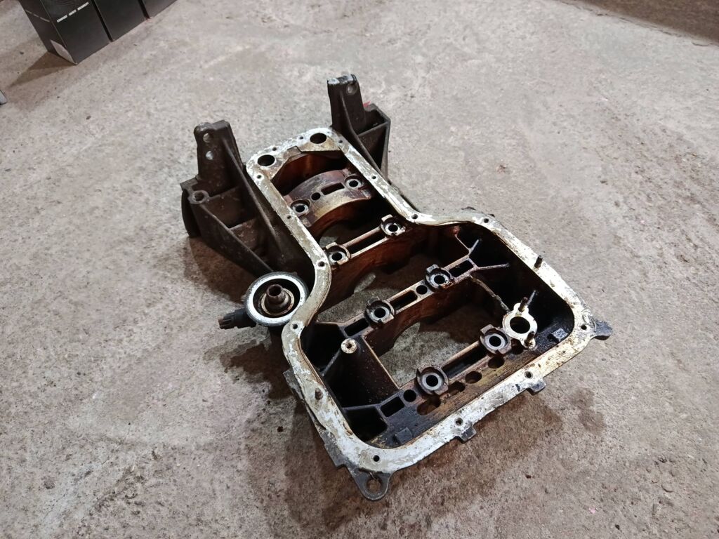 Блок двигателя на Toyota Vista ZZV50 1ZZ-FE Фото 8